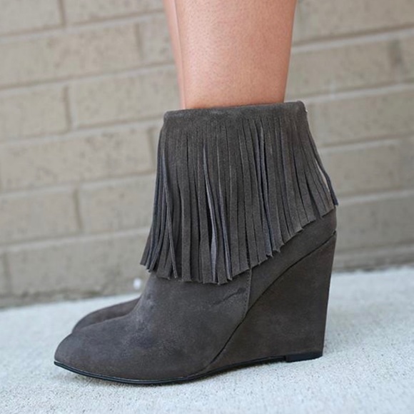 Chinese laundry fringe grey bootie wedge sz 9.5 - Picture 2 of 6
